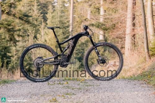BH AtomX Carbon ficha tecnica 